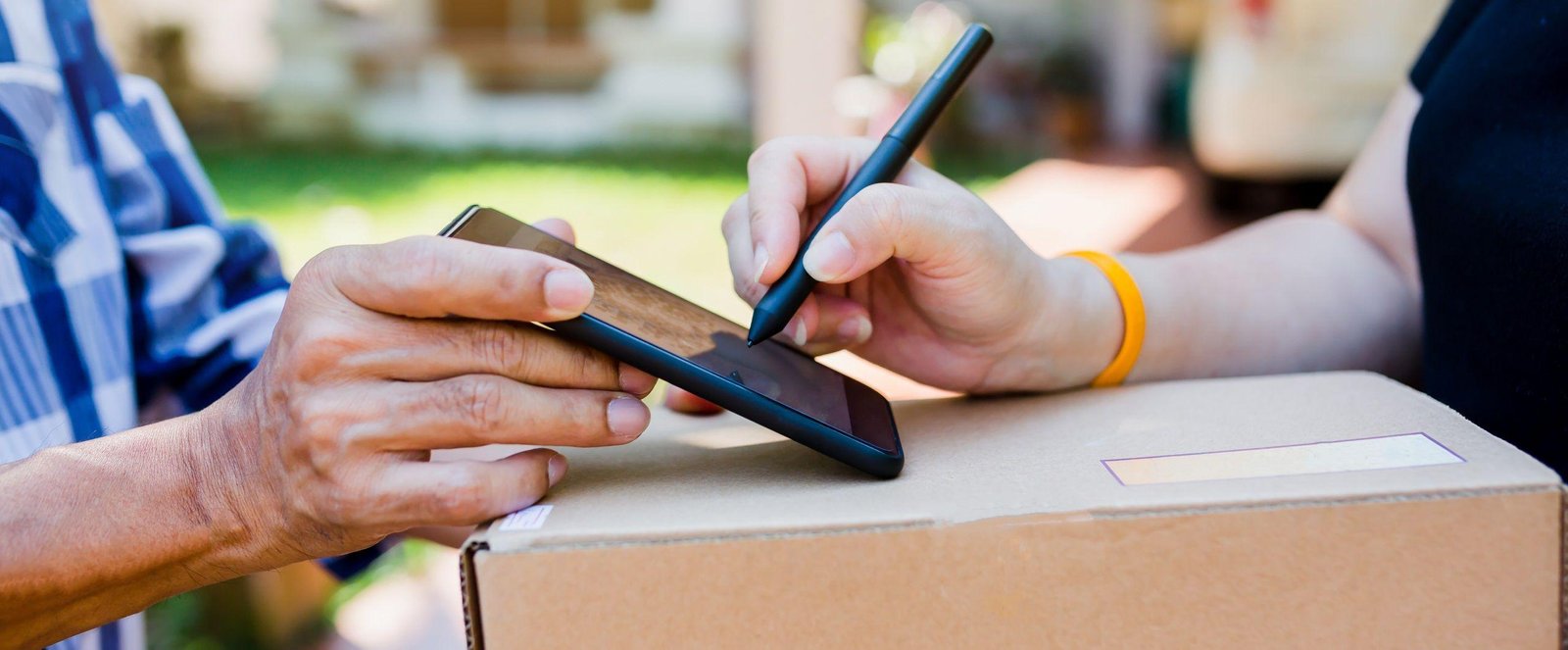 How to Improve Customer Service in Logistics